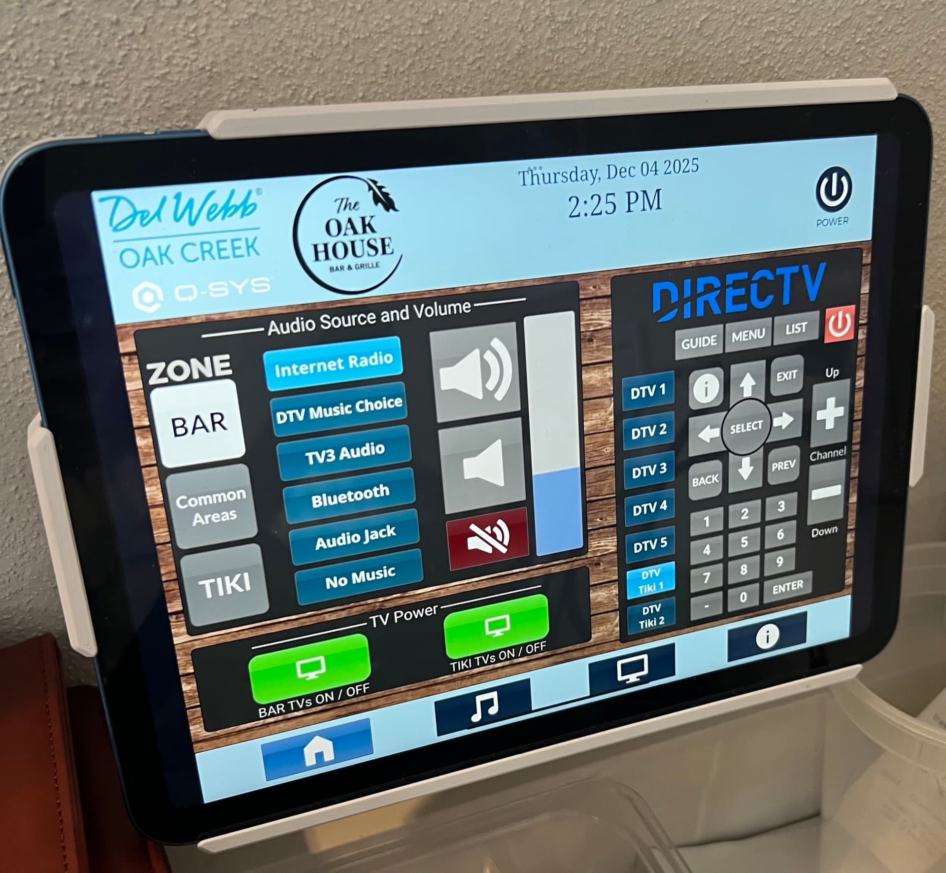 Q-SYS Control — Oak House Bar & Grille